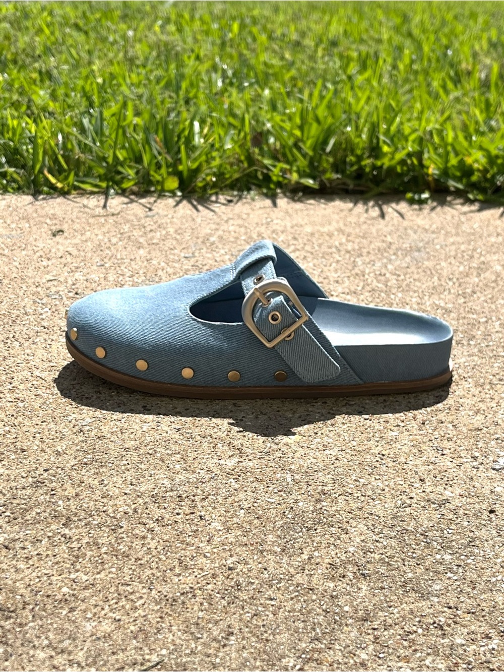 Women’s Blue Denim Studded Mule Clogs Size 6 by Chelsea & Violet